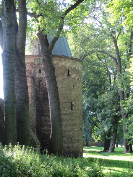Restaurierter Pulverturm an der n�rdlichen Stadtmauer
