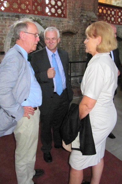 Im Gespr�ch: Herr Helbich, B�rgermeister Polzehl aus Schwedt mit Gattin