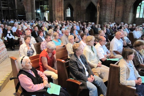 �kum. Gottesdienst - Gemeinde